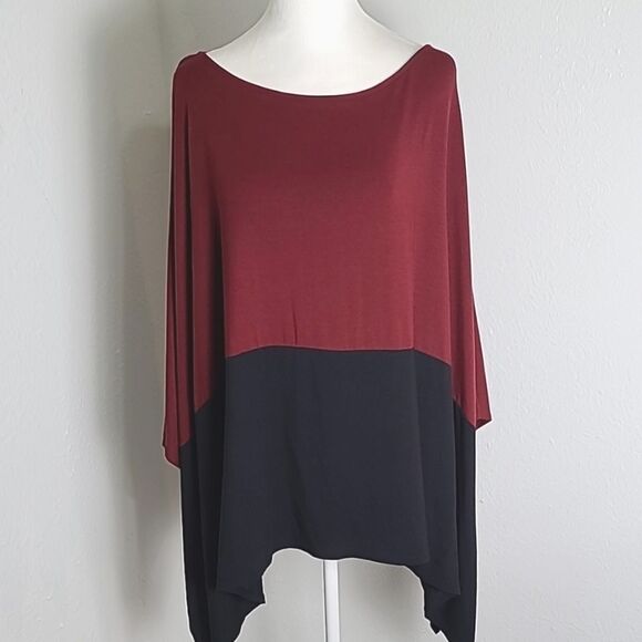 Cut the Frills Maroon & Black Two-Tone Poncho Top, OS - Picture 1 of 9